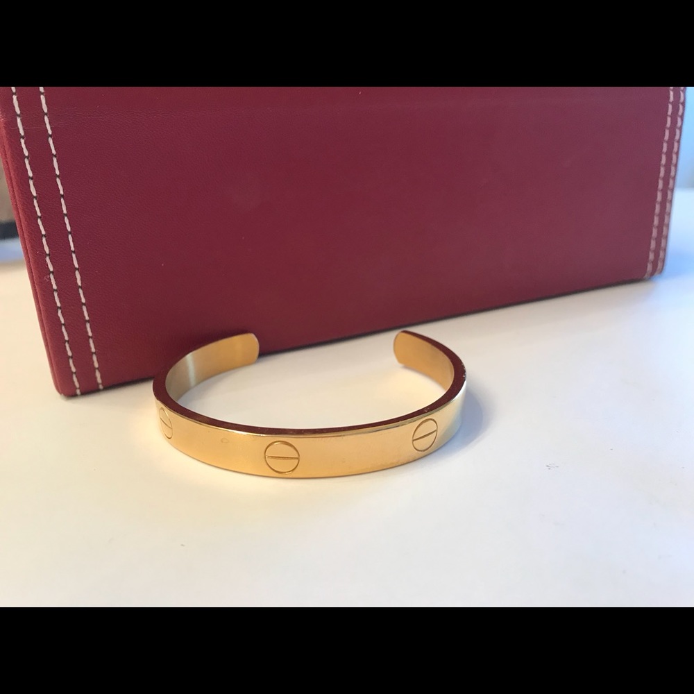 Golden bangle brandnew - Picture 2 of 5